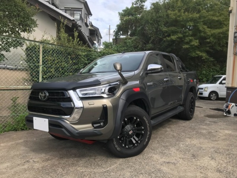 TOYOTA　HILUX