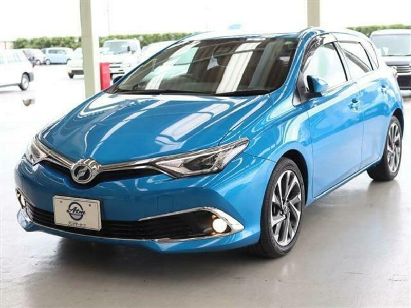 TOYOTA　AURIS