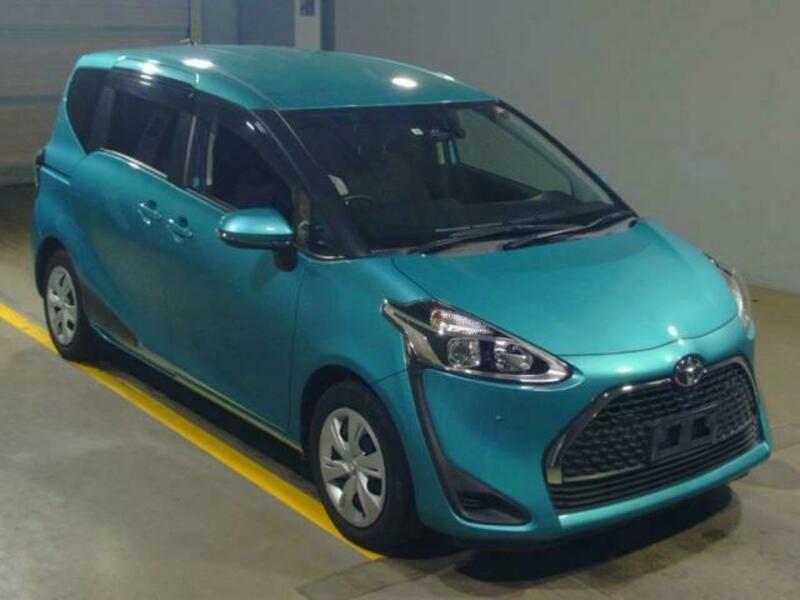 TOYOTA　SIENTA