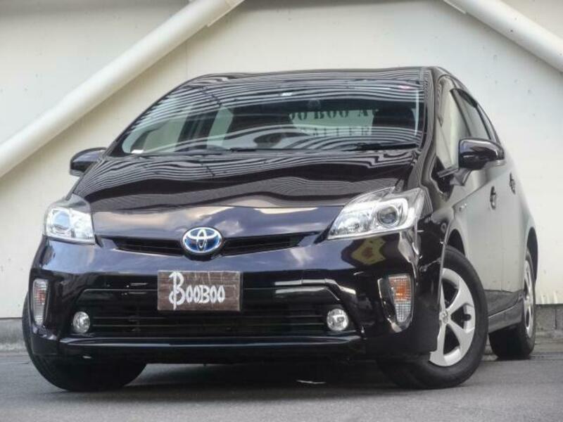 TOYOTA　PRIUS