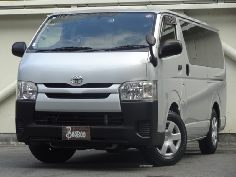 TOYOTA　HIACE VAN