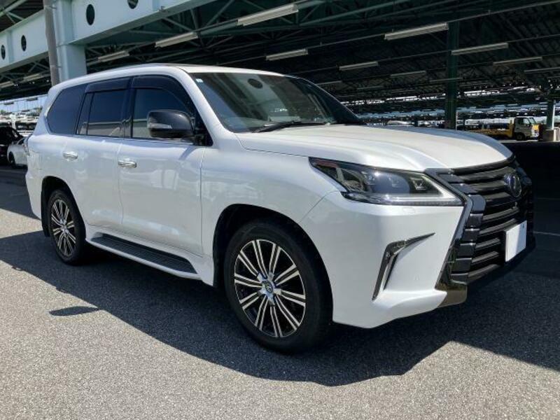 LEXUS　LX