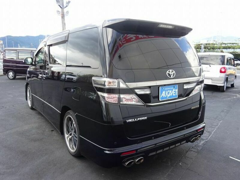 VELLFIRE-6