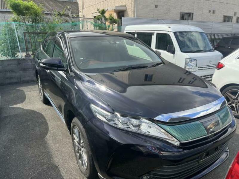 TOYOTA　HARRIER