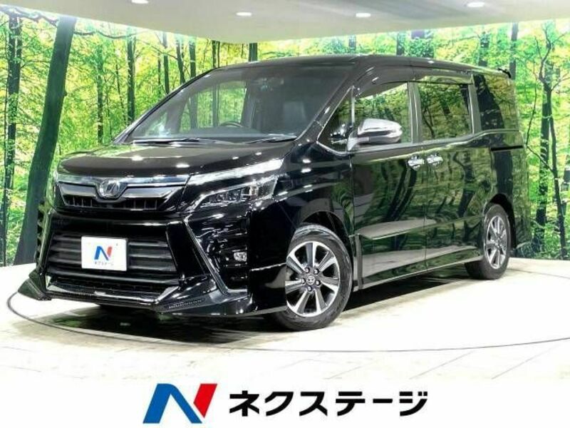 TOYOTA　VOXY