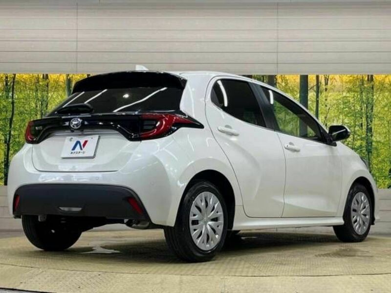 YARIS-17