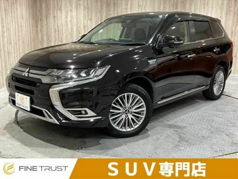 MITSUBISHI　OUTLANDER PHEV