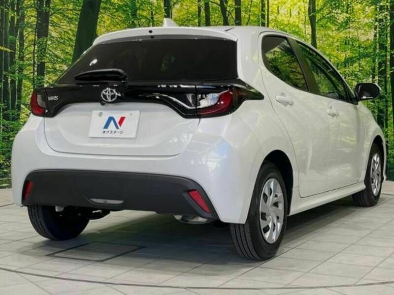 YARIS-17