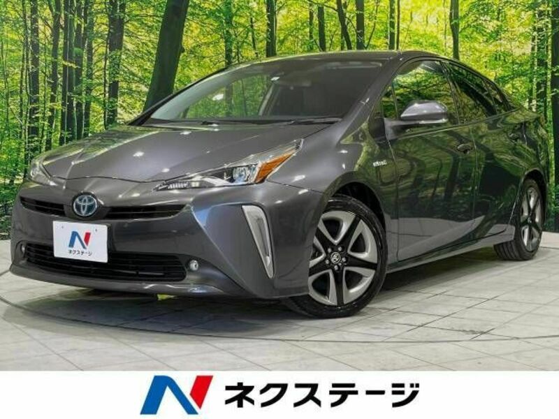 TOYOTA　PRIUS