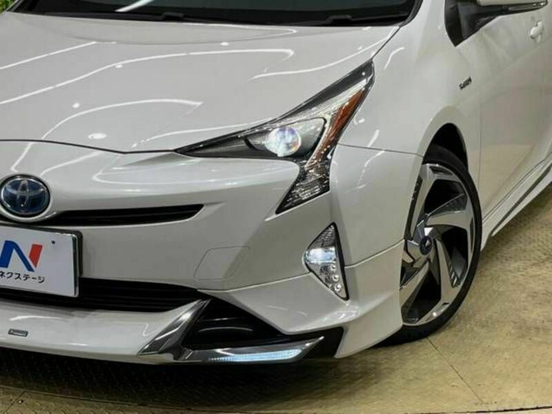 PRIUS-12