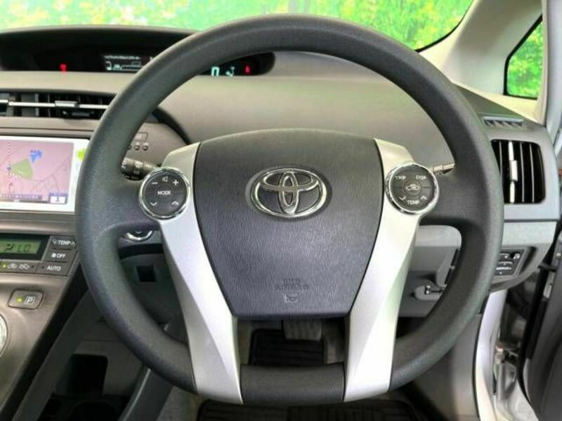 PRIUS-9