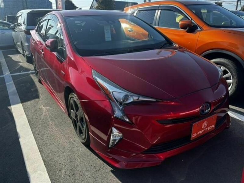 TOYOTA　PRIUS