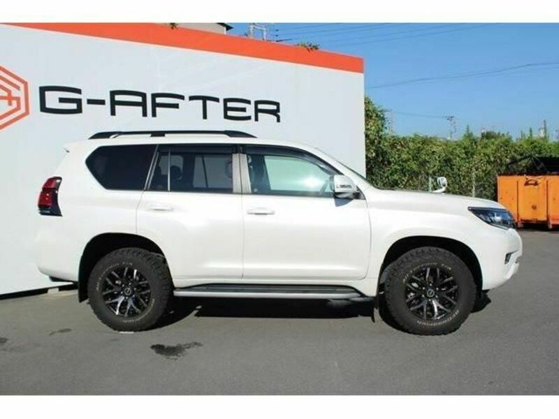 LAND CRUISER PRADO-7