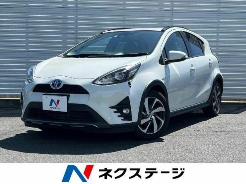 TOYOTA　AQUA