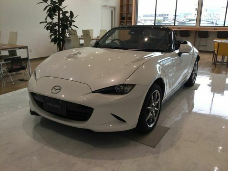 MAZDA　ROADSTER