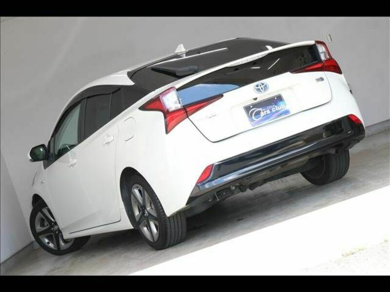 PRIUS-10