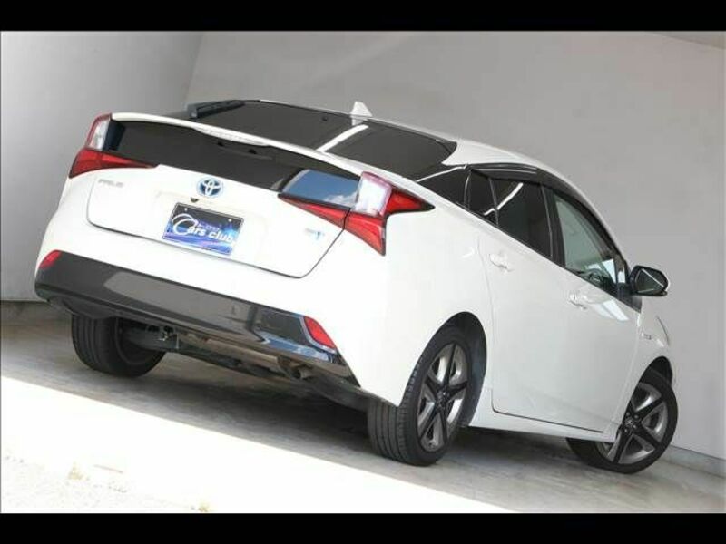 PRIUS-11