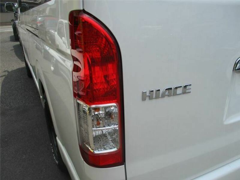 HIACE-37