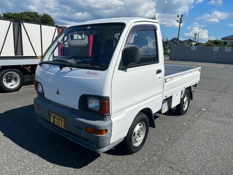 MITSUBISHI MINICAB TRUCK