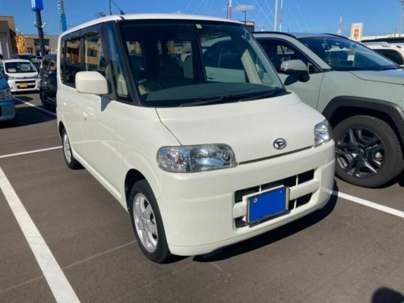 DAIHATSU　TANTO