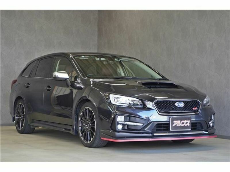 SUBARU　LEVORG