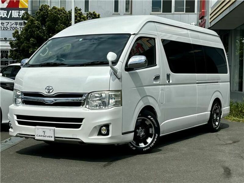 TOYOTA　HIACE VAN