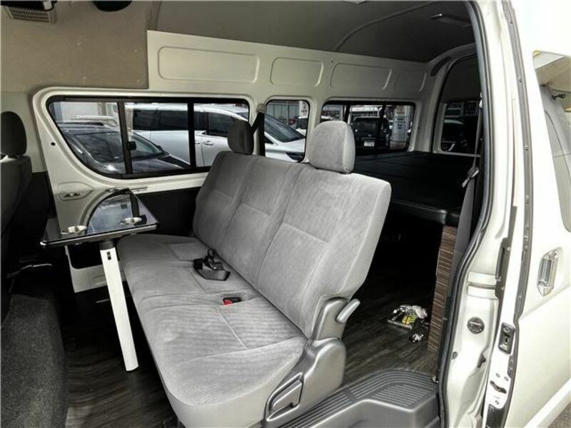 HIACE VAN-18