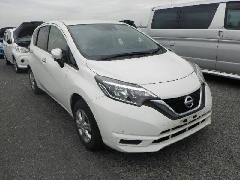 NISSAN　NOTE