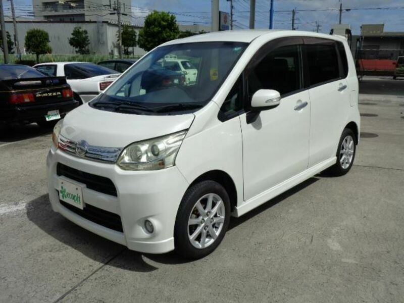 DAIHATSU　MOVE