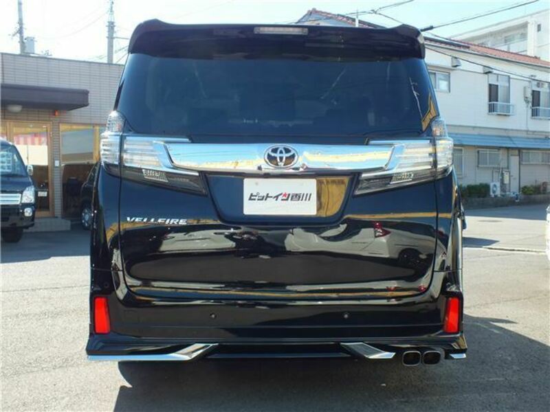 VELLFIRE-1