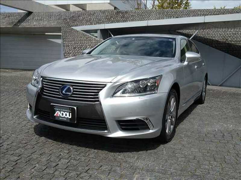 LEXUS　LS