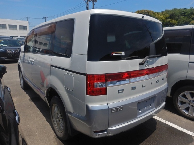 DELICA D5