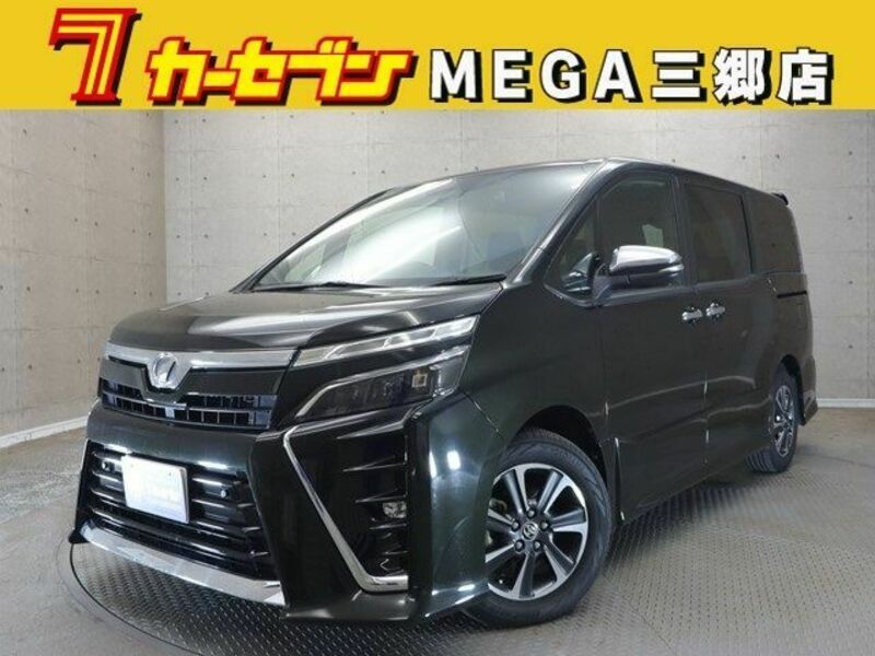 TOYOTA　VOXY