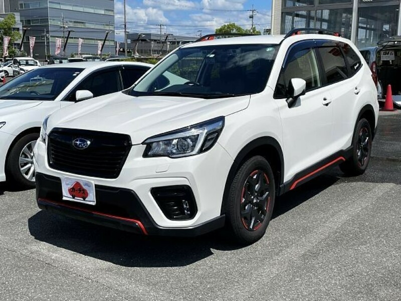 SUBARU　FORESTER