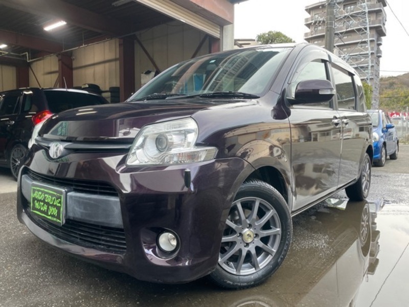 TOYOTA　SIENTA