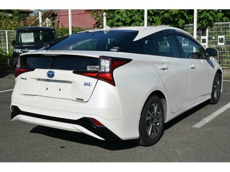 PRIUS-4