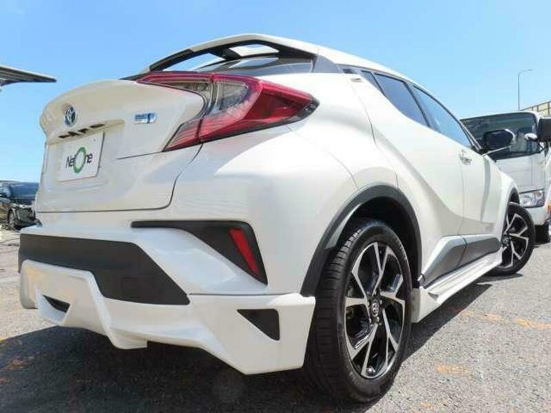 C-HR-17