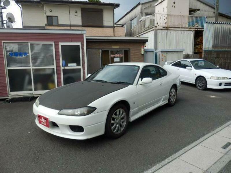 NISSAN　SILVIA