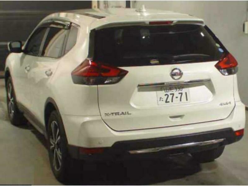 X-TRAIL-1