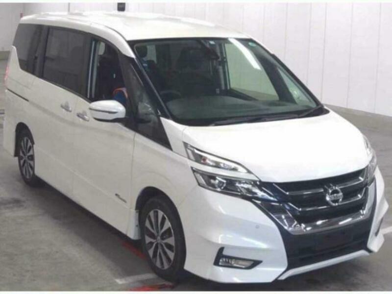 NISSAN　SERENA