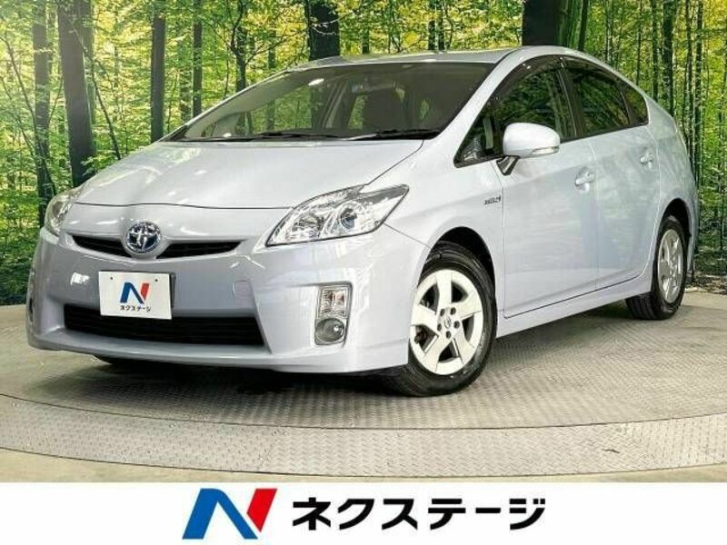 TOYOTA　PRIUS