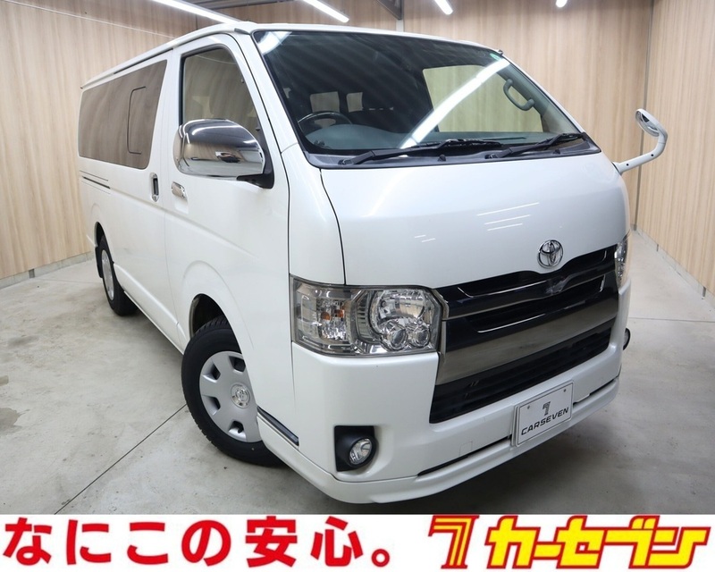 TOYOTA　HIACE VAN