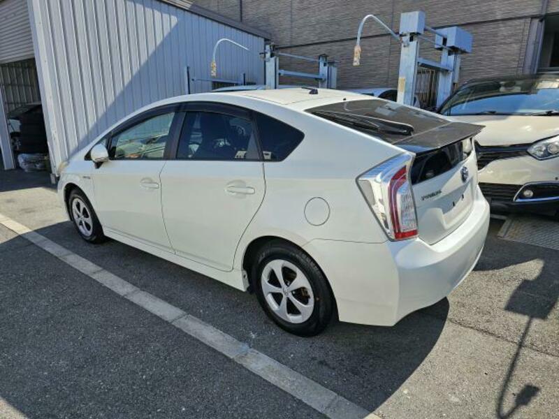 PRIUS-2