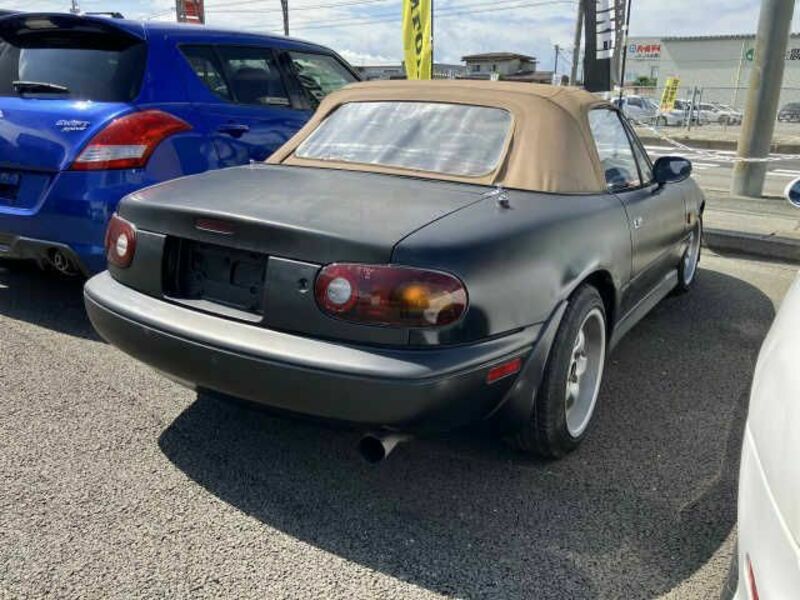 EUNOS ROADSTER-2