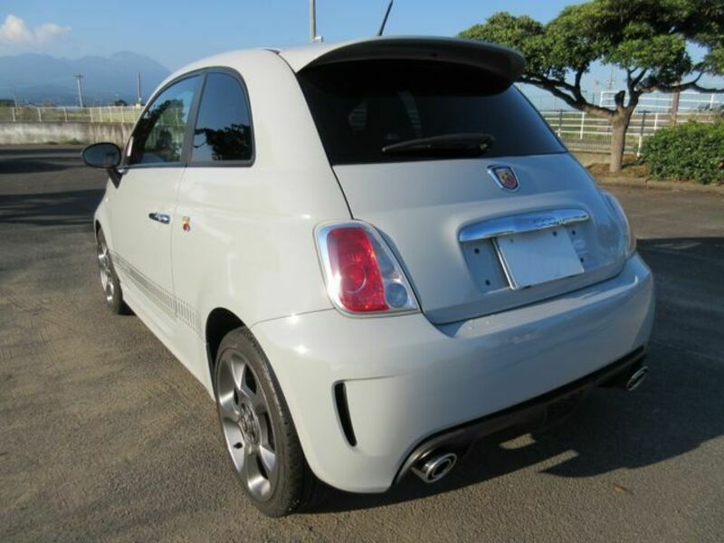 ABARTH 500-2