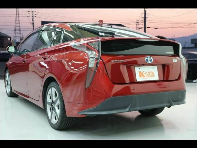 PRIUS-6