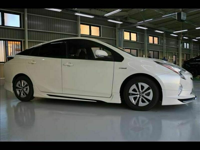 PRIUS-3