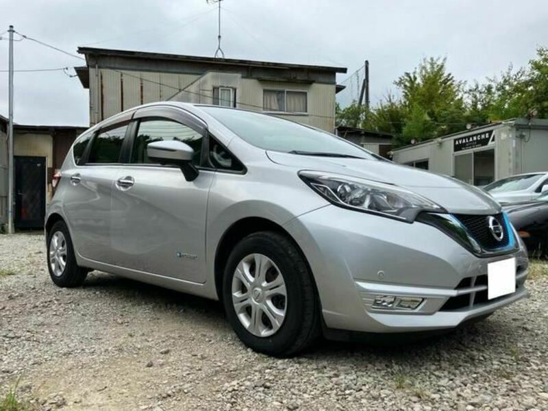 NISSAN　NOTE