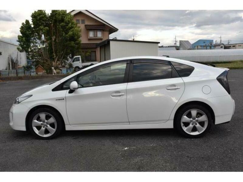 PRIUS-18