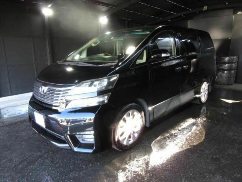 TOYOTA　VELLFIRE